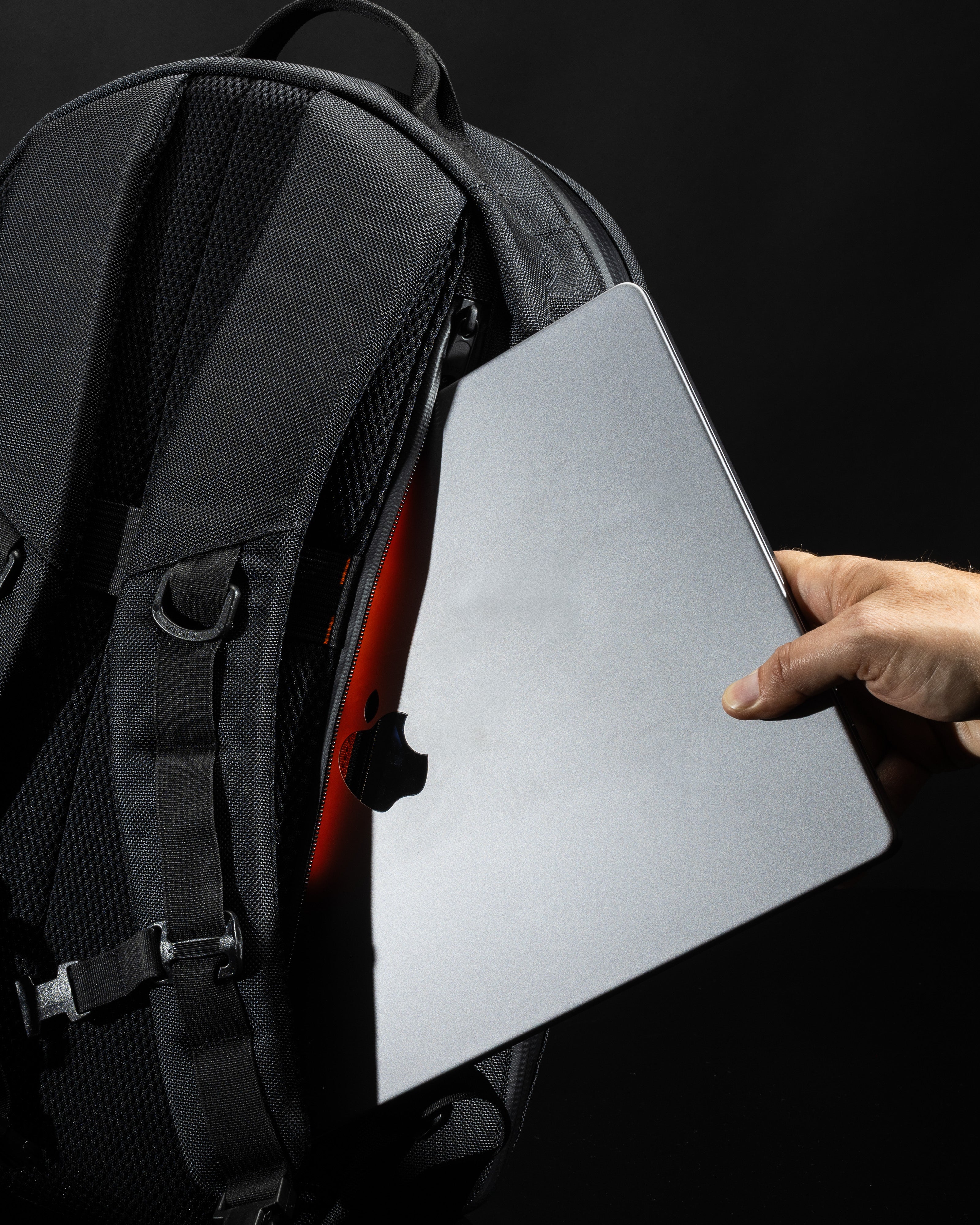 Conceal Pack 21L