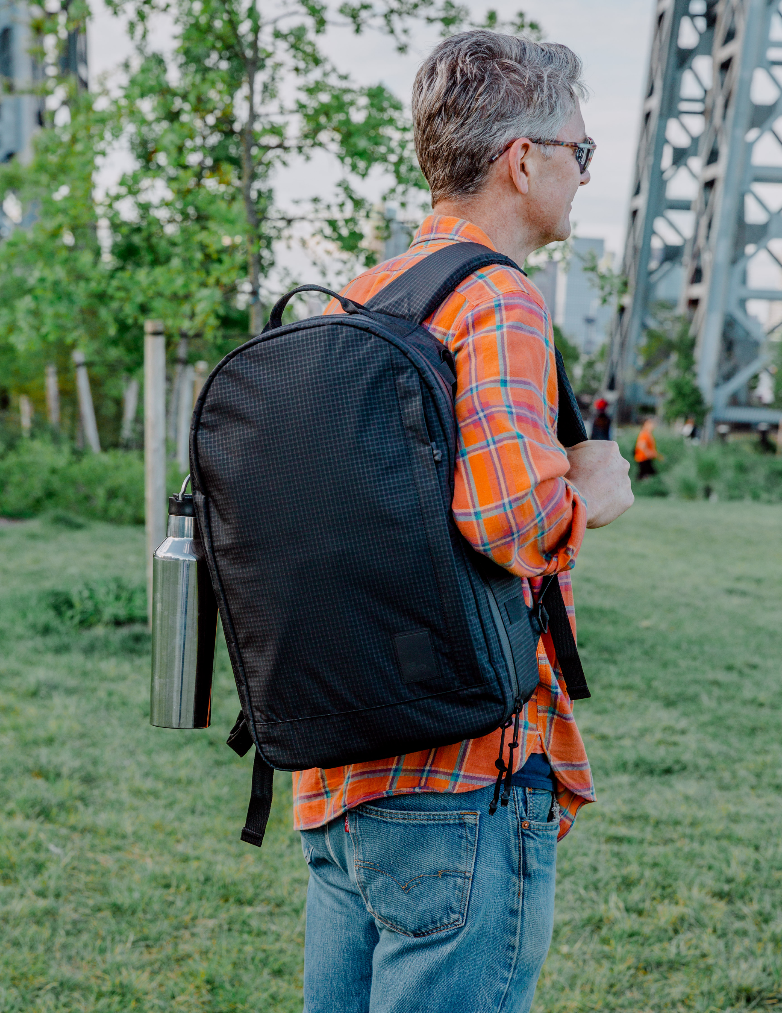 Conceal Pack 21L - Challenge Ultra Black Grid