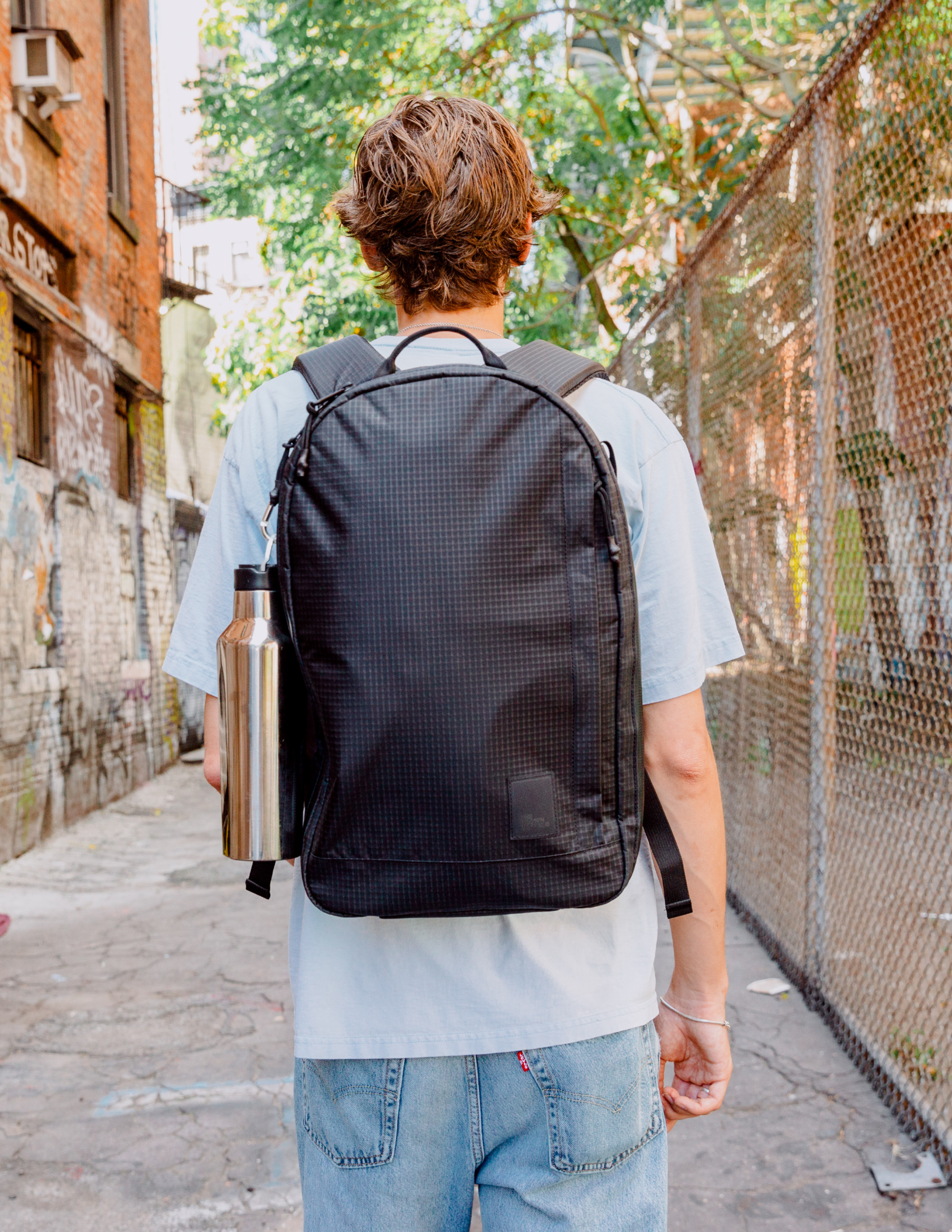 Conceal Pack 21L - Challenge Ultra Black Grid